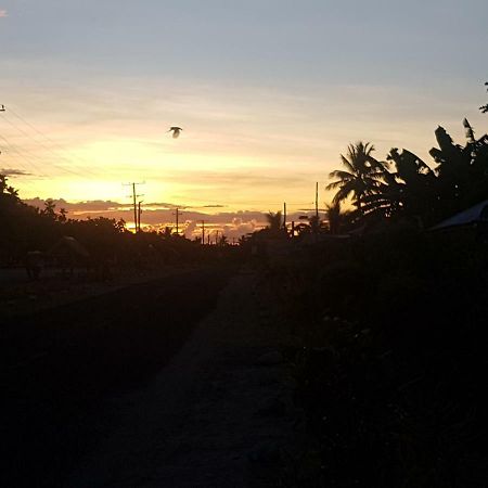 Tailua Beach Fales Manase Bagian luar foto