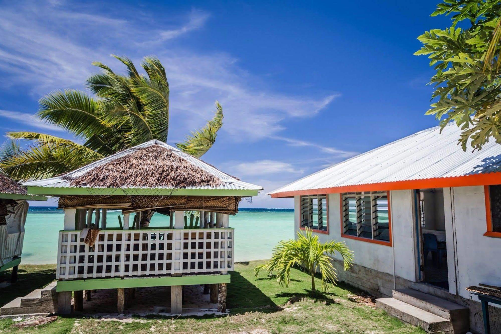 Tailua Beach Fales Manase Bagian luar foto